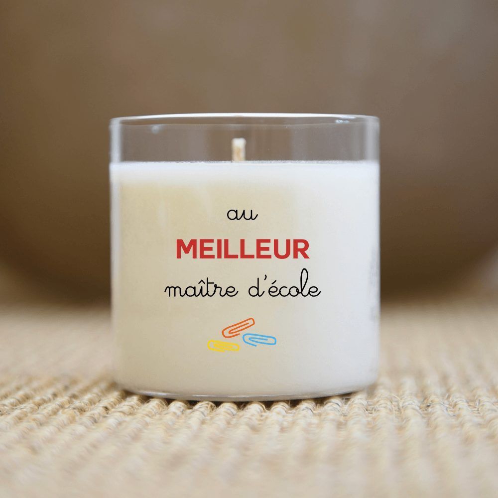 Bougie blanche dans un pot en verre avec le texte