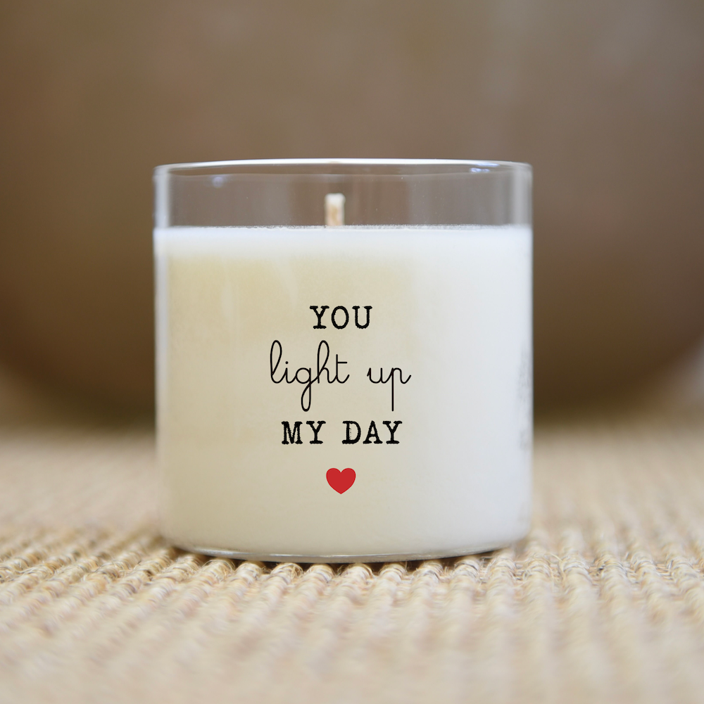 Bougie dans un récipient en verre avec