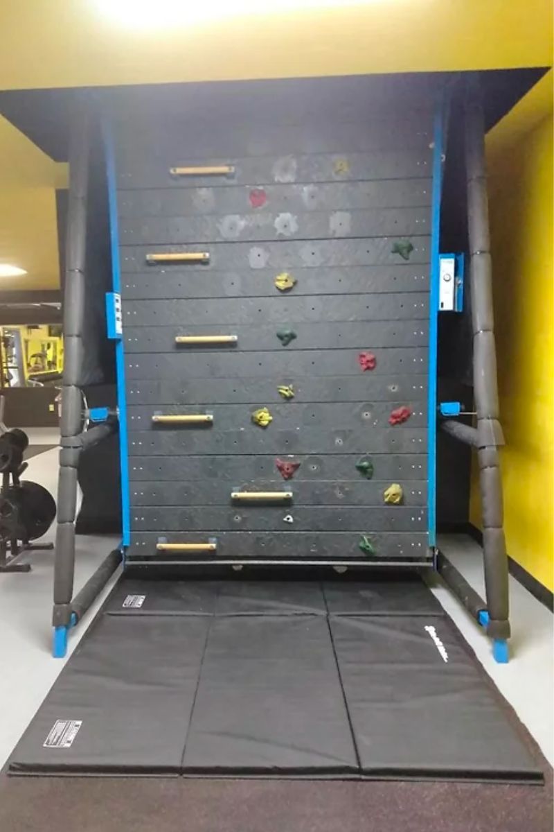 rock climbing wall - new london & clintonville wi