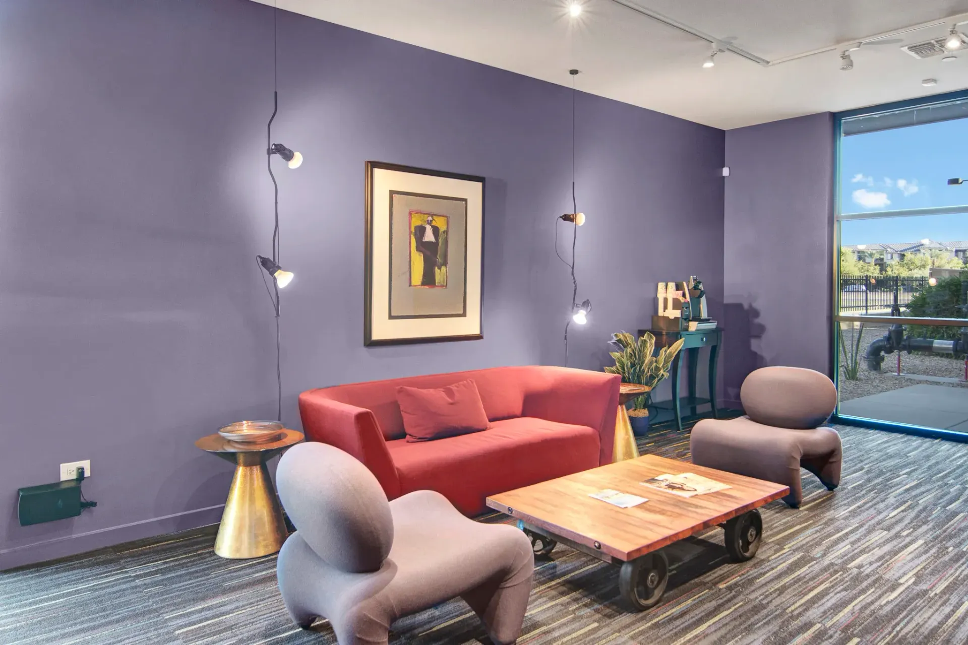 Lounge at The Trend at 51 Apartment Homes in Phoenix, AZ.