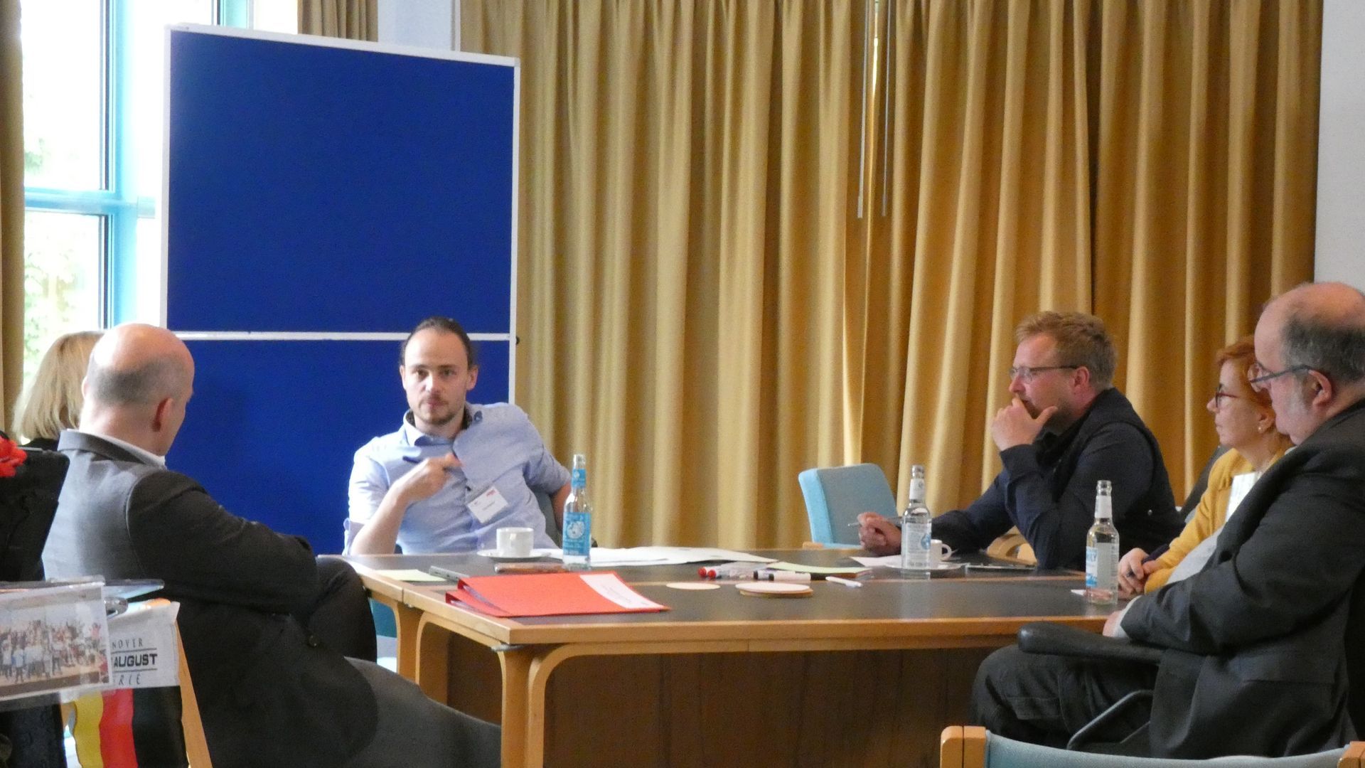 Bild vom Themenstand der Staatskanzlei.