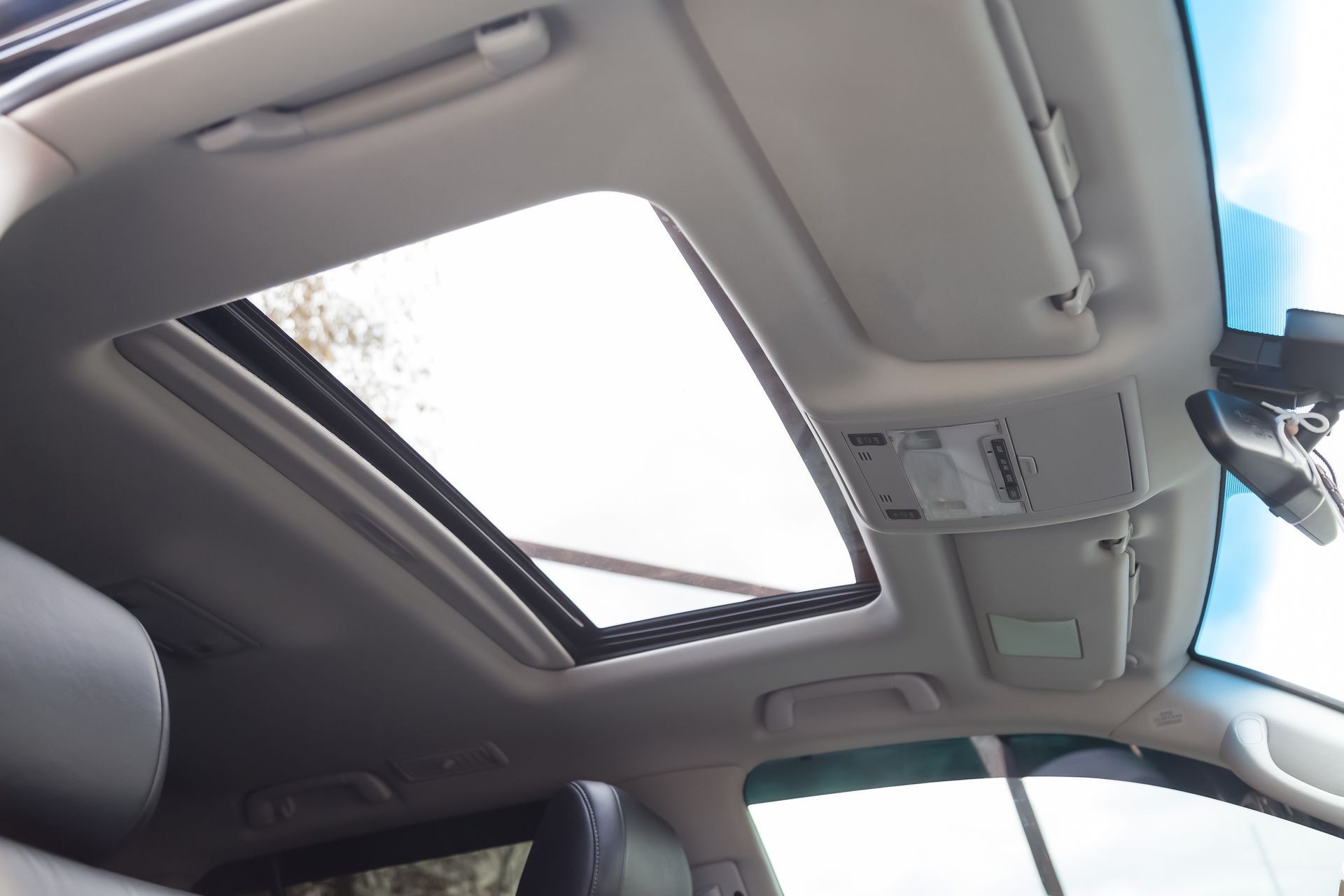 Car Sunroof Replacement — Blanchard, OK — Stoneking Auto Glass