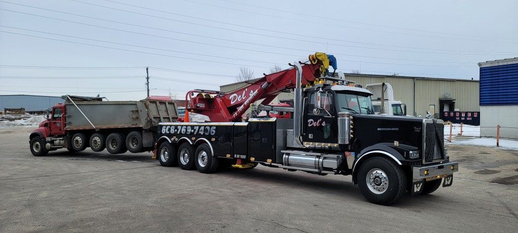 Tow Service | Del’s Service Center