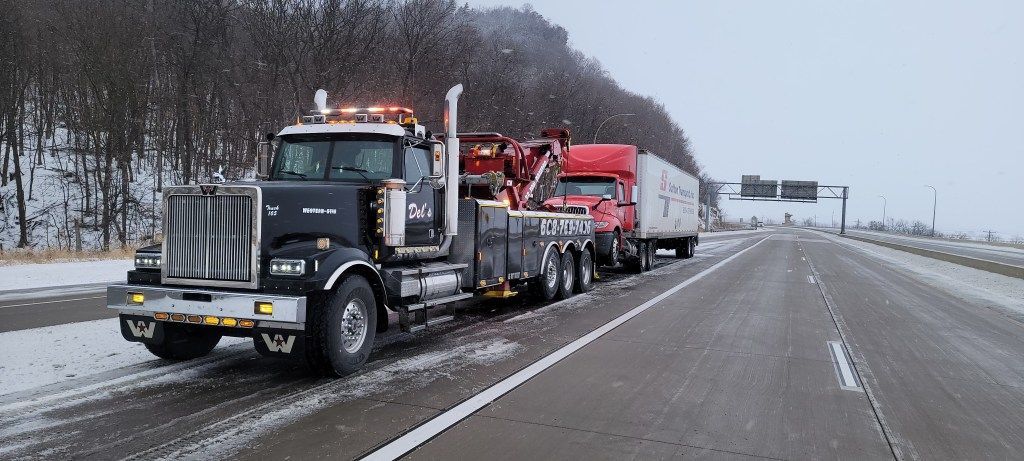 Tow Service | Del’s Service Center