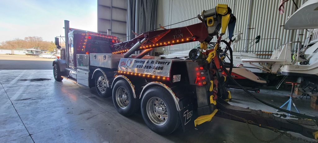 Tow Service | Del’s Service Center