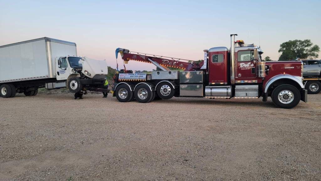 Tow Service | Del’s Service Center