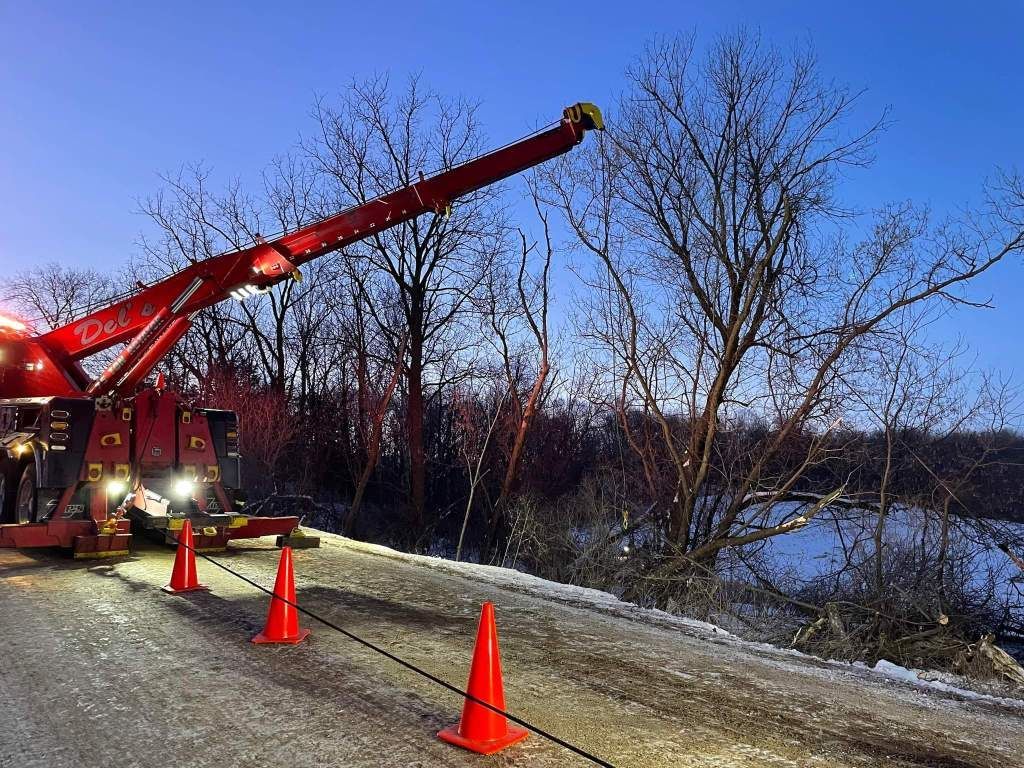 Tow Service | Del’s Service Center