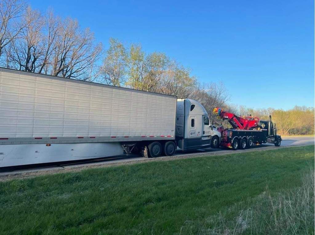 Tow Service | Del’s Service Center