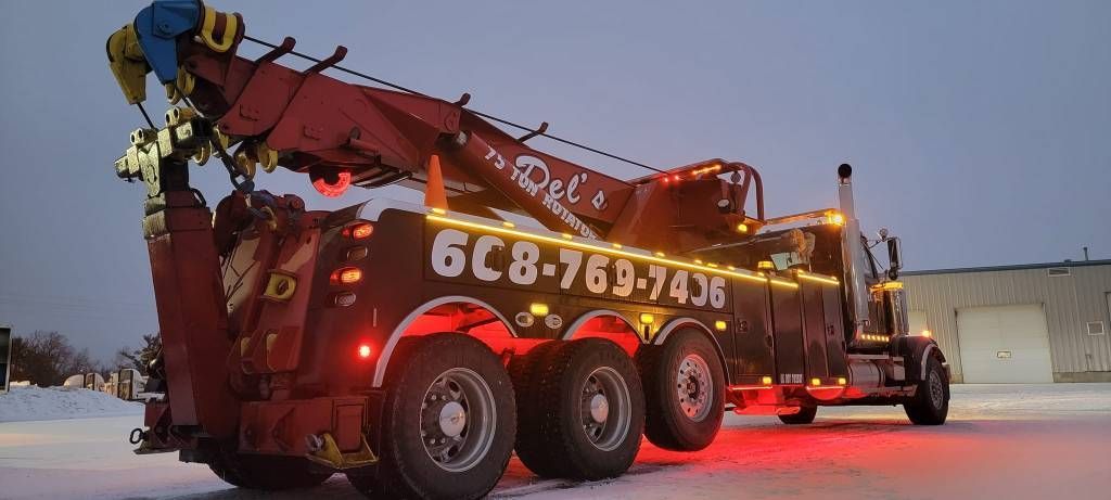 Tow Service | Del’s Service Center