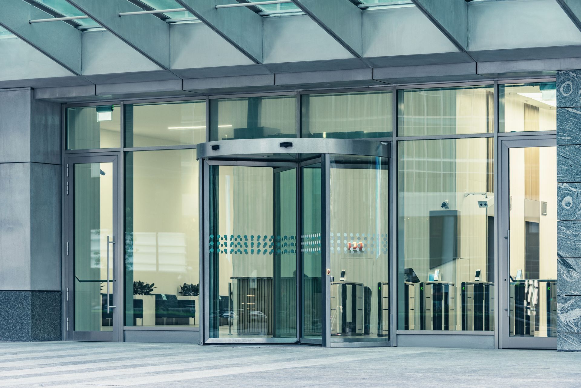 Commercial Storefront - Puunene, HI - Island Commercial Doors & Windows, LLC