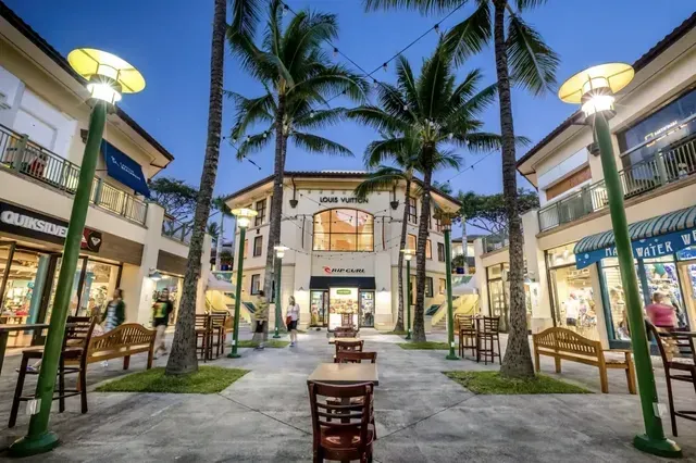 Shops at Wailea - Puunene, HI - Island Commercial Doors & Windows, LLC