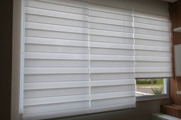 Layered Shades Strawberry, CA