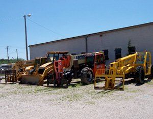 excavation equipment, dirt movers, large dirt movers, heavy excavators