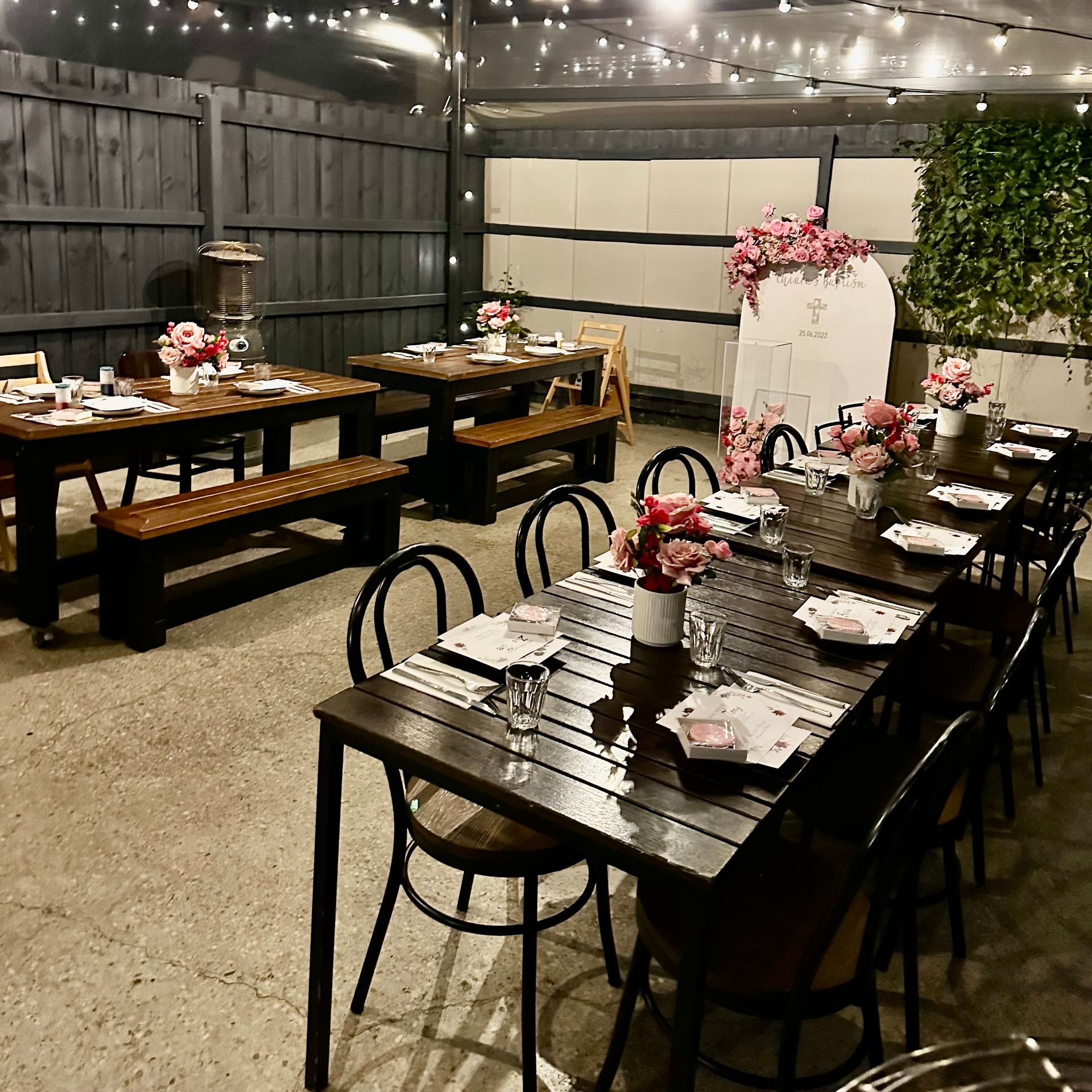 seating table in Il Caminetto