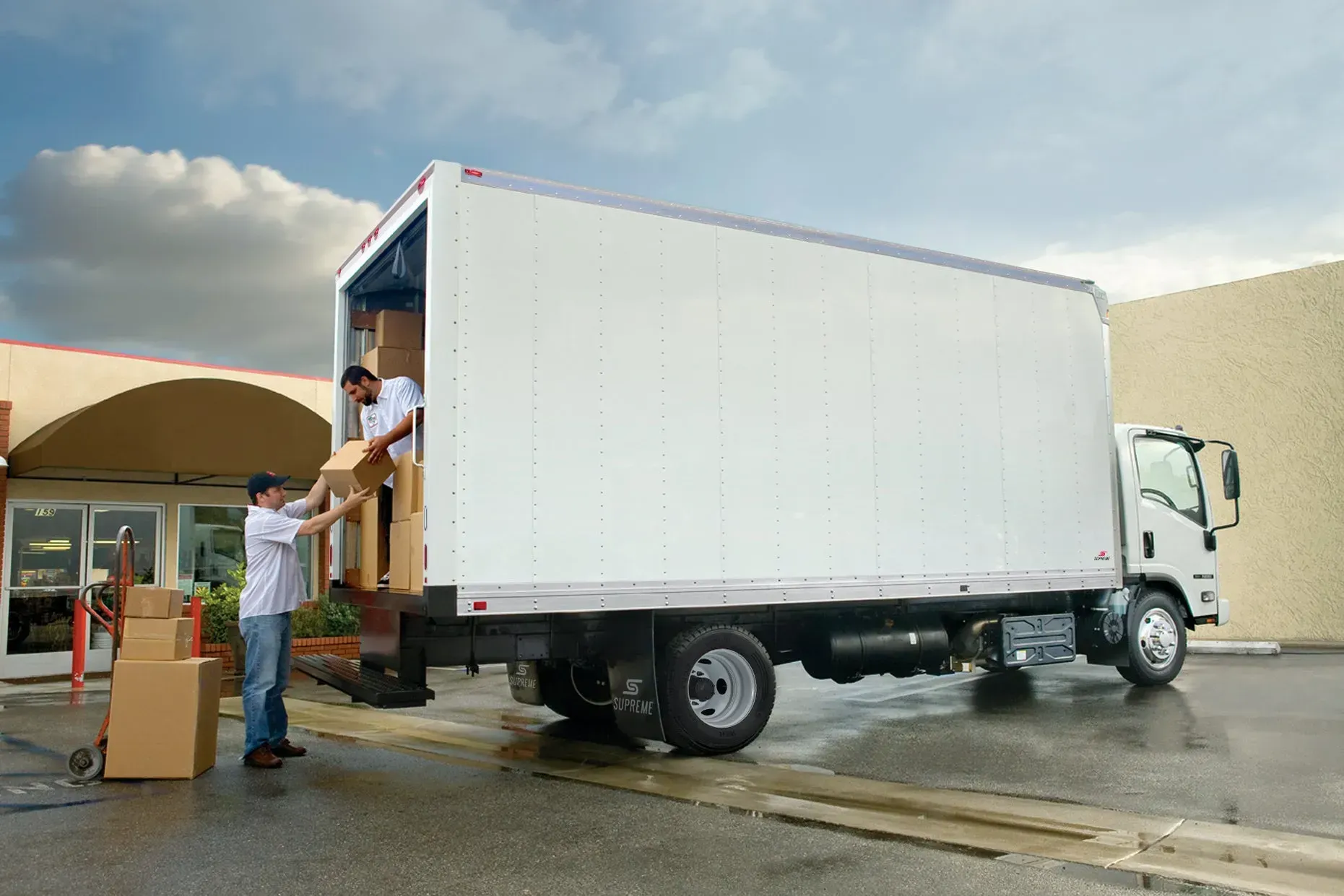 King Affordable Movers providing affordable, reliable, and efficient moving services compared to other Boston movers.