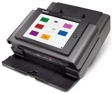 Un escáner con una tableta adjunta.