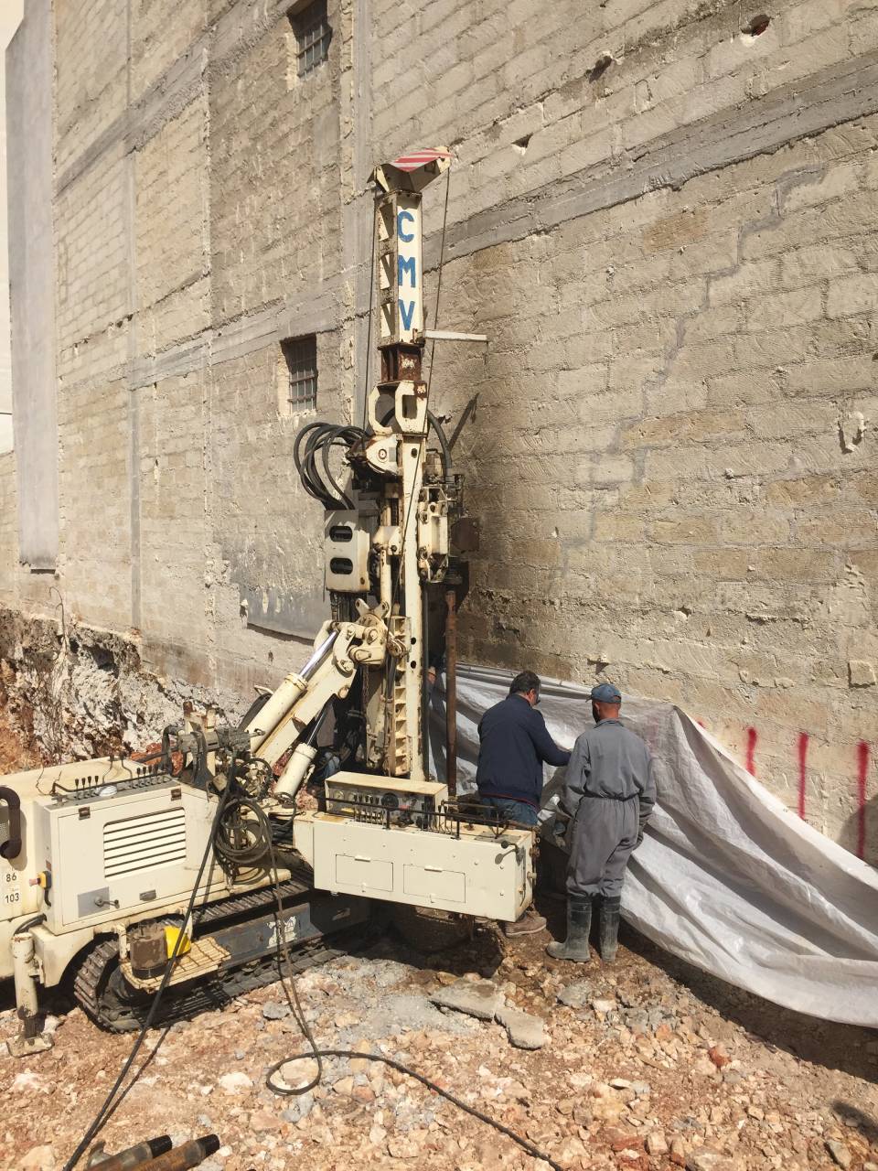 Trivella a rotazione Marca CMV tipo MK 420 cingolata