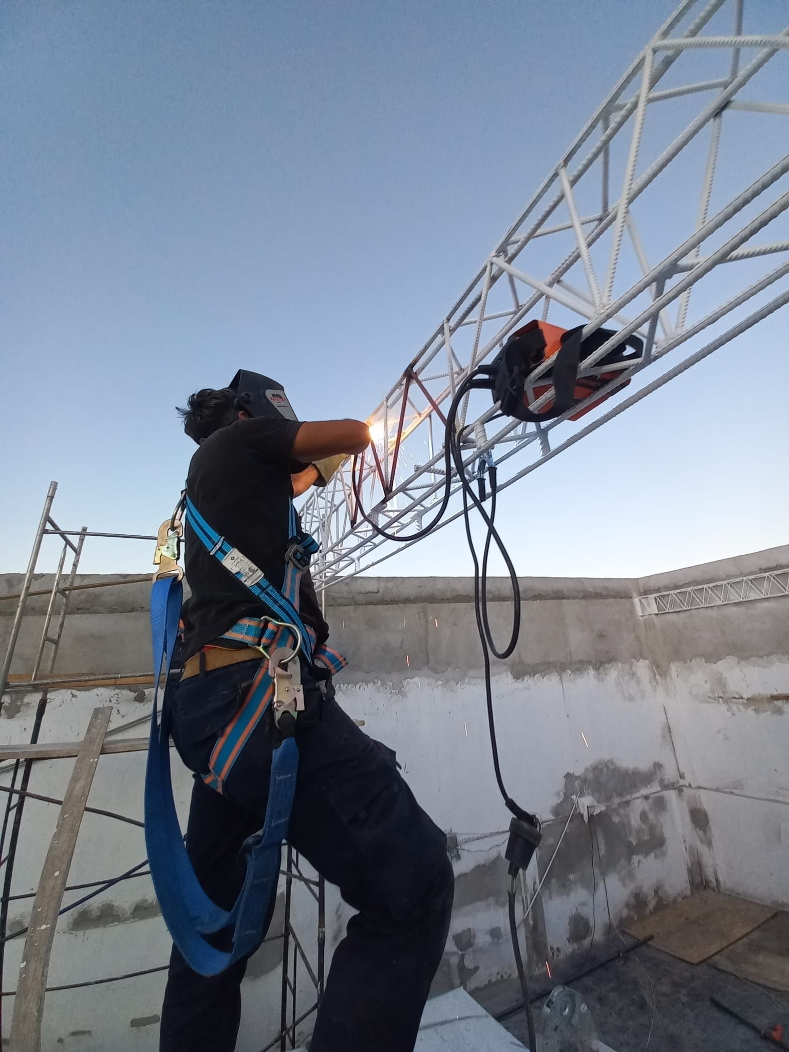 GALPONES - TINGLADOS Y ESTRUCTURAS