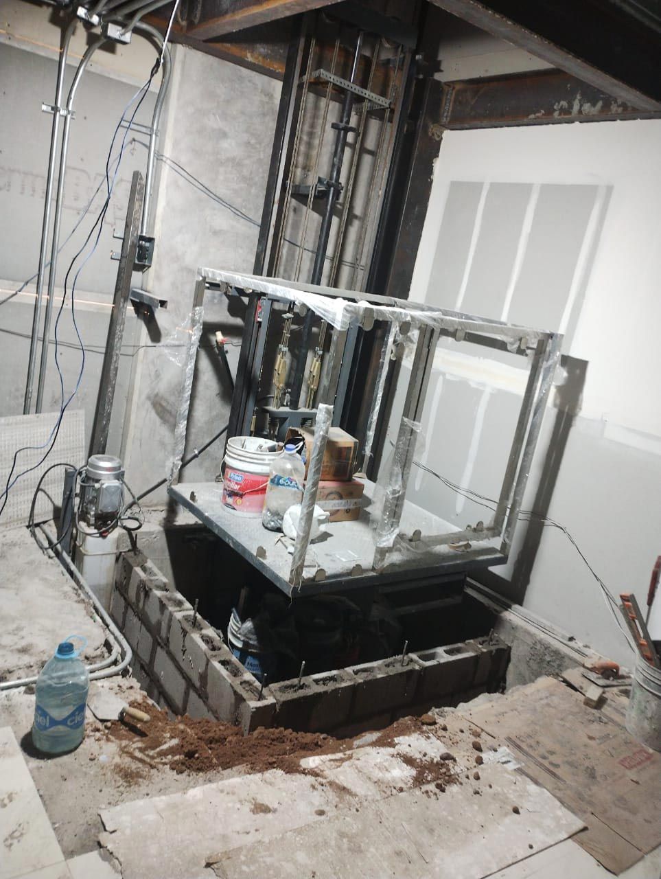 ELEVADORES DE PASAJEROS Y MONTACARGAS DE SINALOA