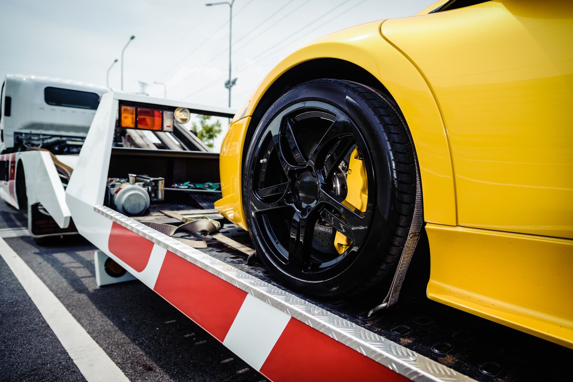 Tips For Safe and Secure Towing of Your Luxury Vehicle | Naples Towing & Recovery