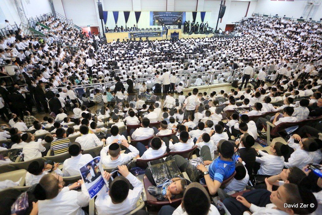 אלפי התלמידים