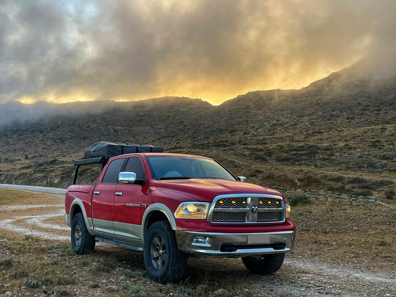Car_Desert_Sunset_Wahiba Sands_Oman
