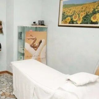 lettino del centro di bellezza