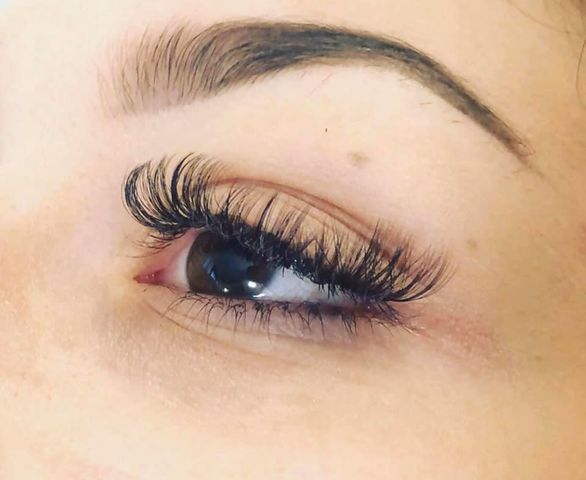 applicazione ciglia finte