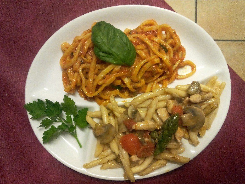 piatto con due primi diversi