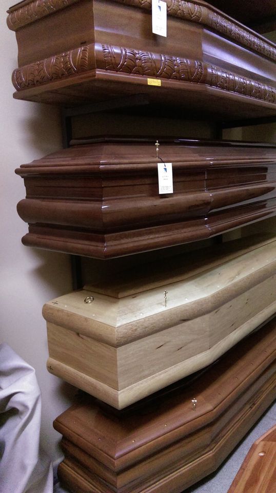 Bare in legno in esposizione