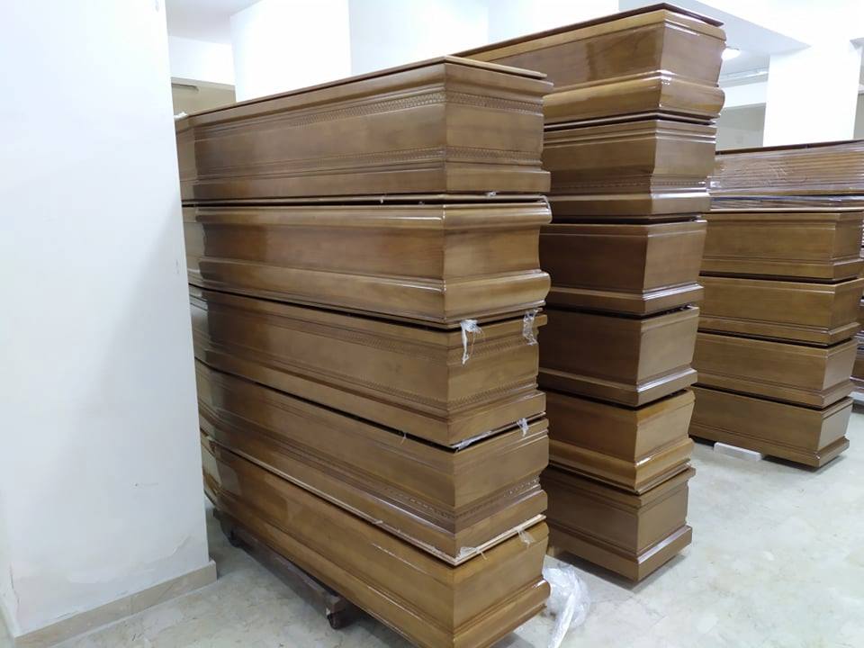 Casse funebri in legno