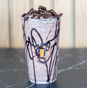 2% Milk, Oreo Cookies, Frozen Yogurt, Chocolate Sauce, Chocolate Drizzle