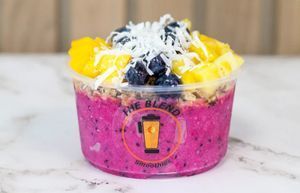 12 oz: Pitaya Base, Mango, Blueberries, Pineapple, Granola, Coconut, Agave