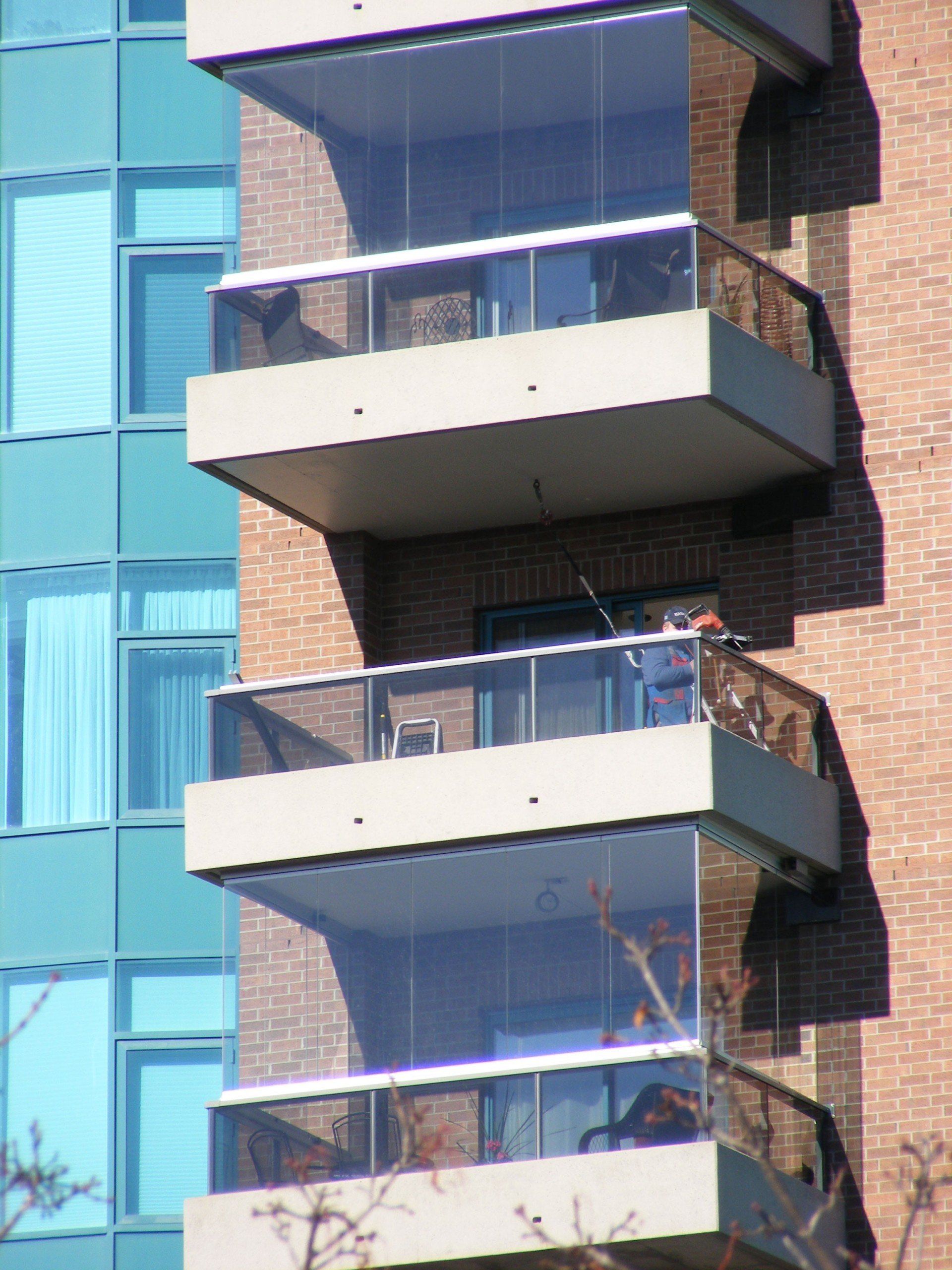 A building with a lot of balconies on it
