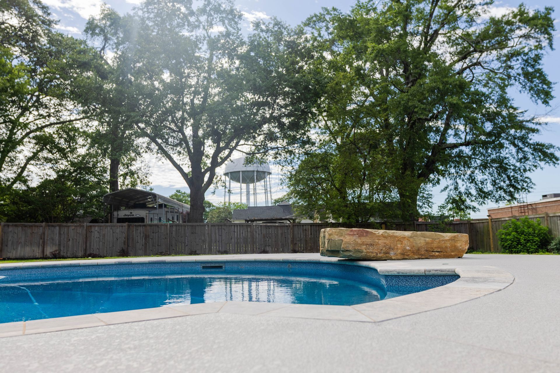 Custom pool by Aqua Blue Pools