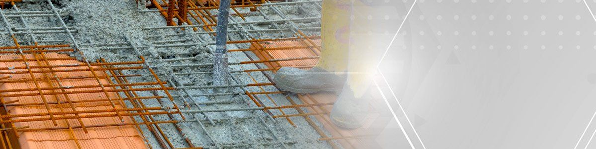 leigh shields concreting construction construction worker compacting liquid cement leigh shields concreting construction construction worker compacting liquid cement