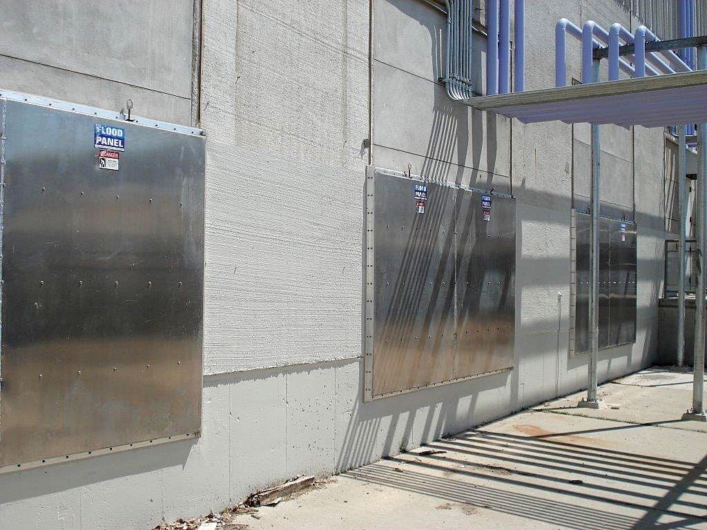 A building with a sign that says ' emergency exit ' on it