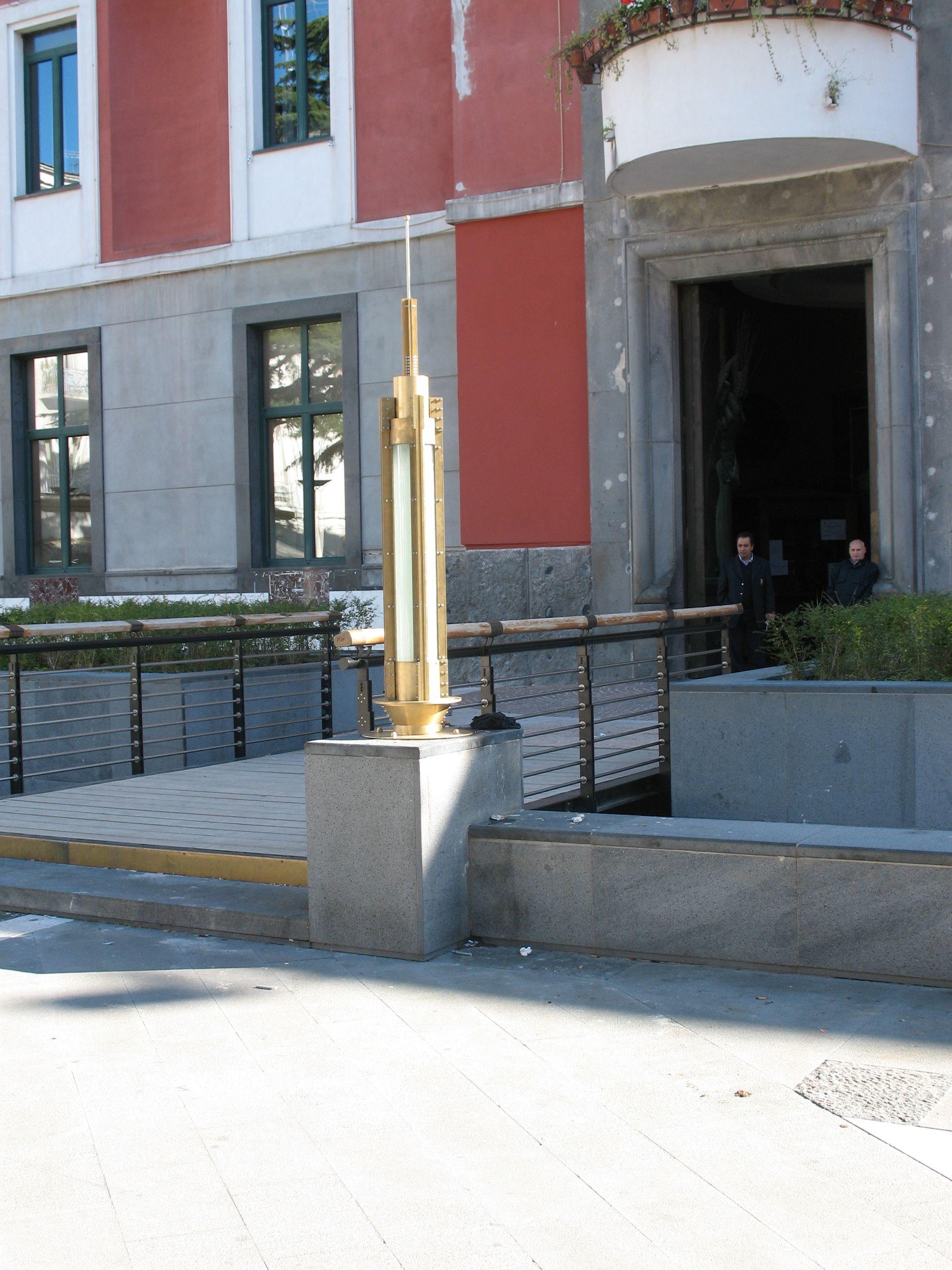 Lampade artigianali in ottone naturale