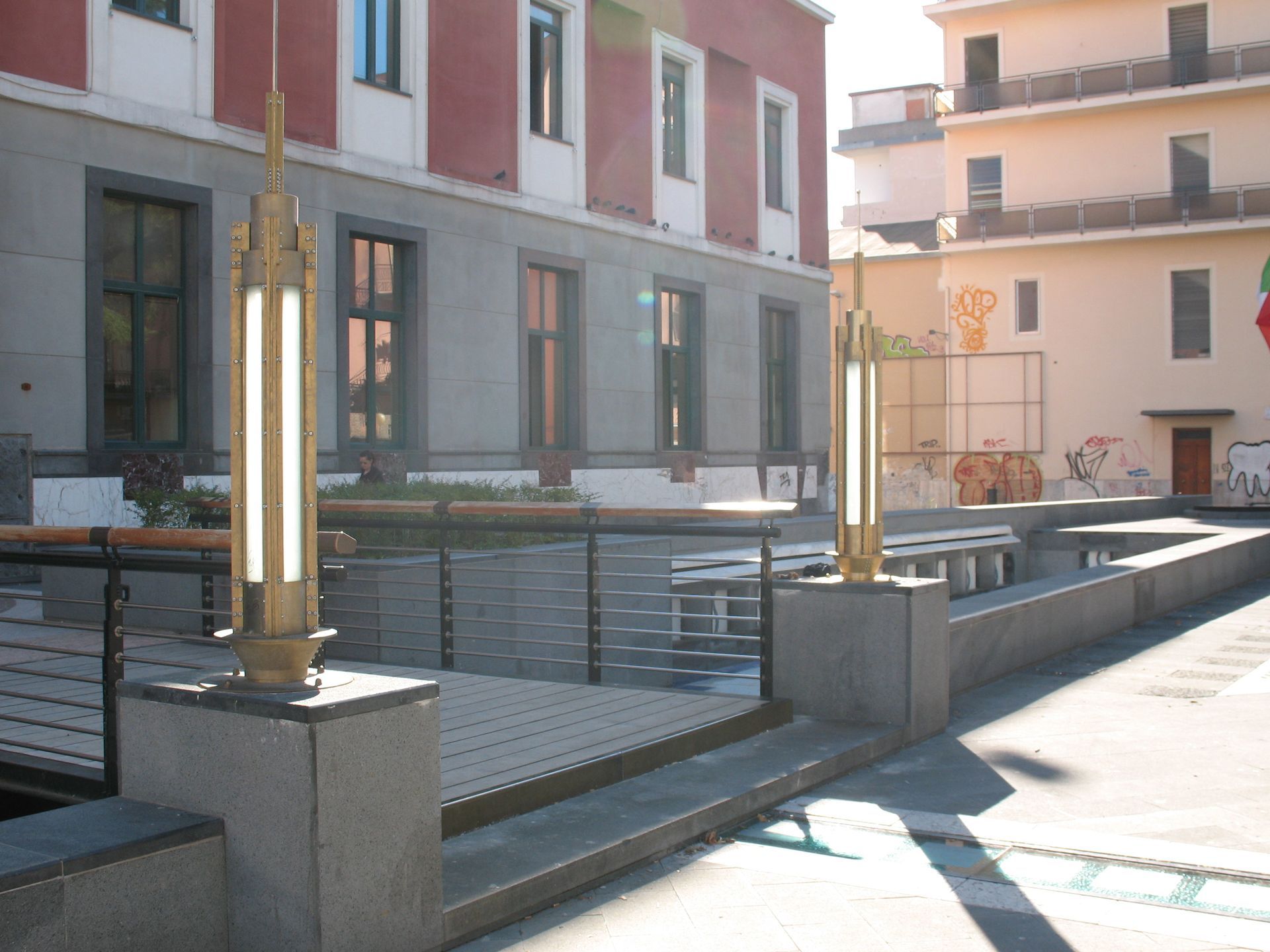 Lampade artigianali in ottone naturale