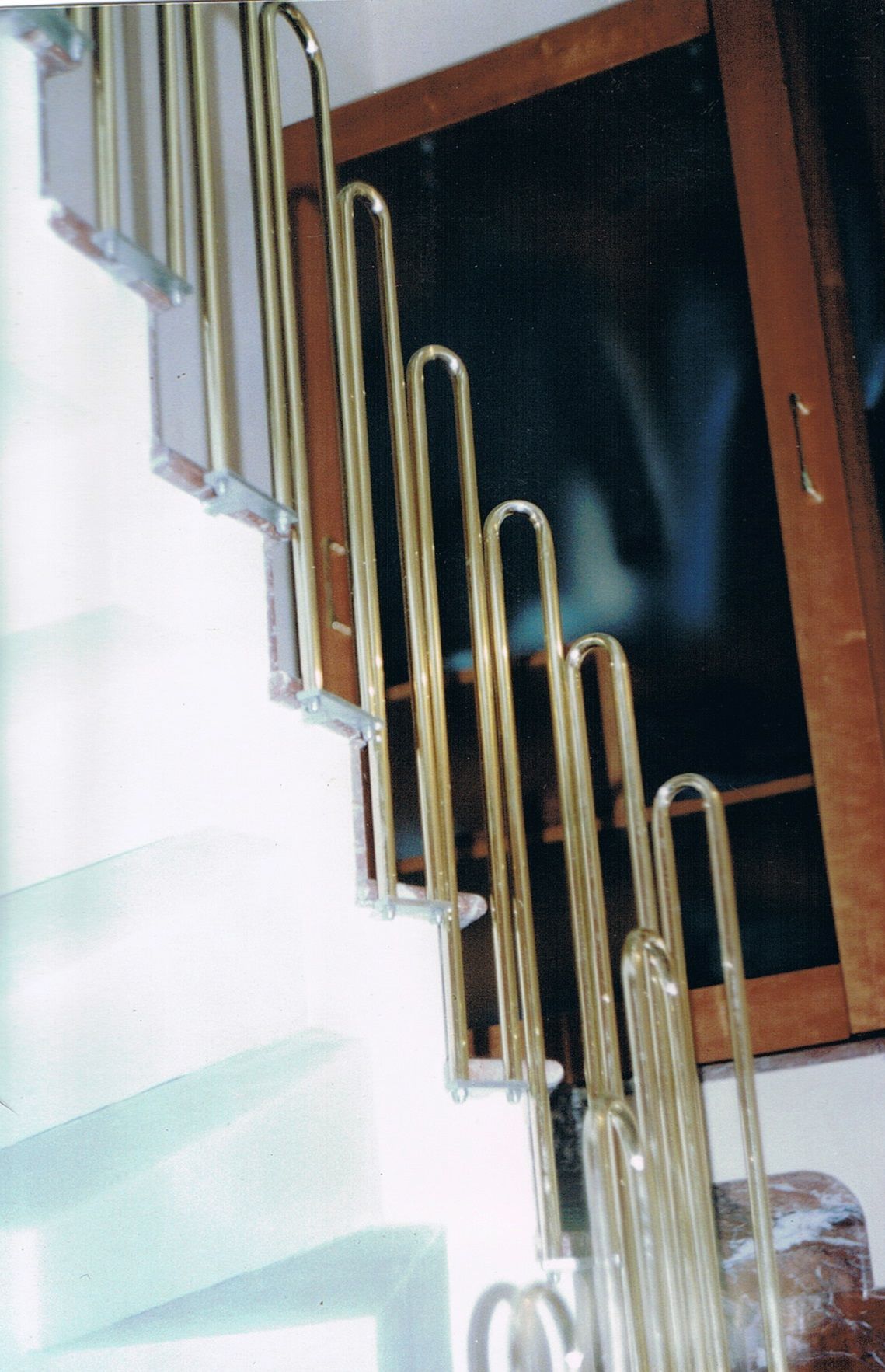 Ringhiera artigianale su misura in ottone lucido