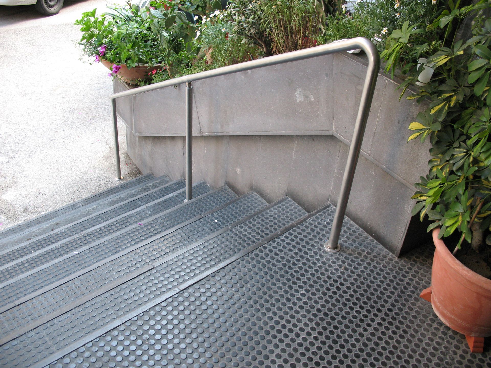 Passamano su misura in inox satinato