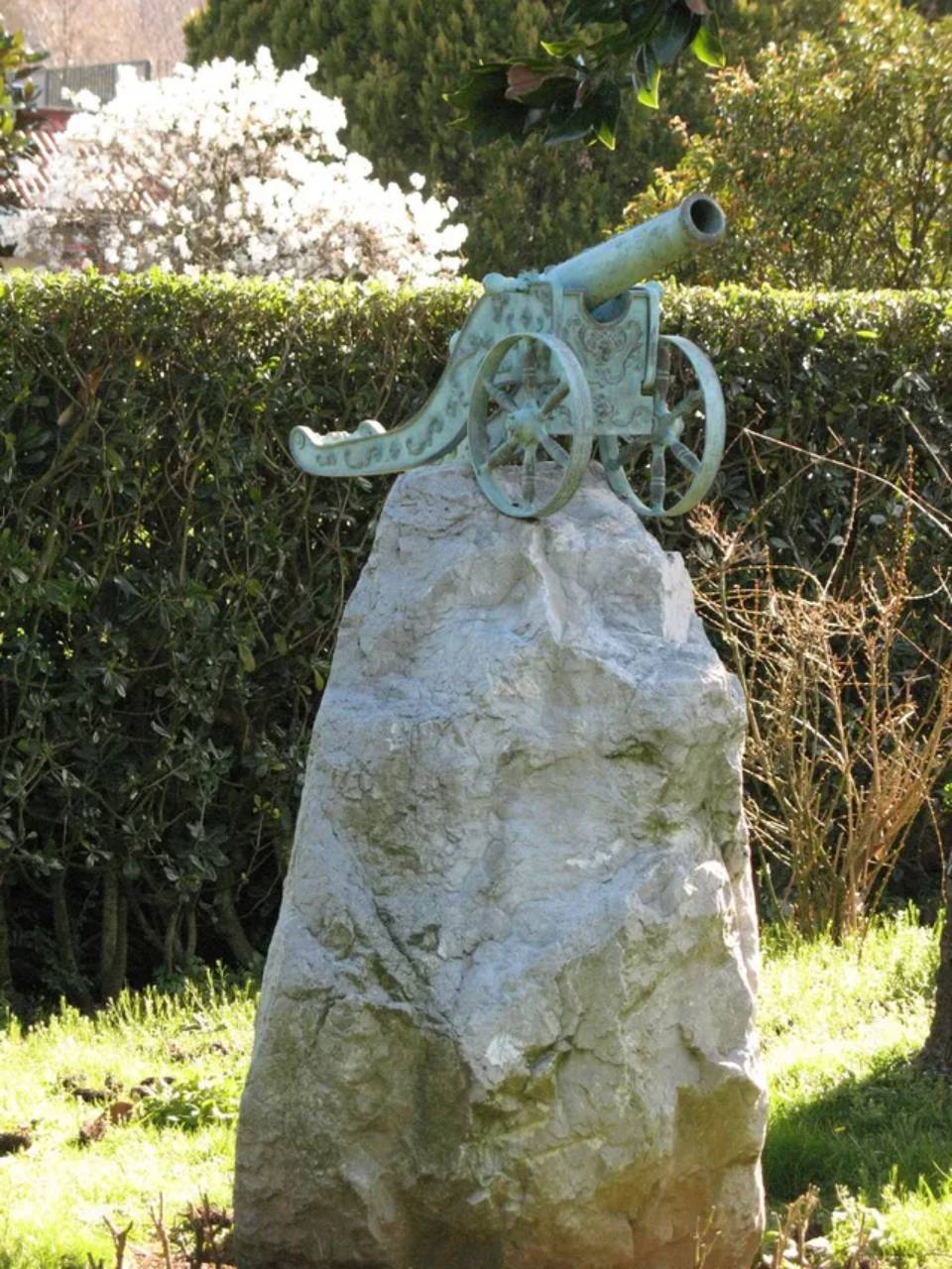 Cannone in ottone antichizzato