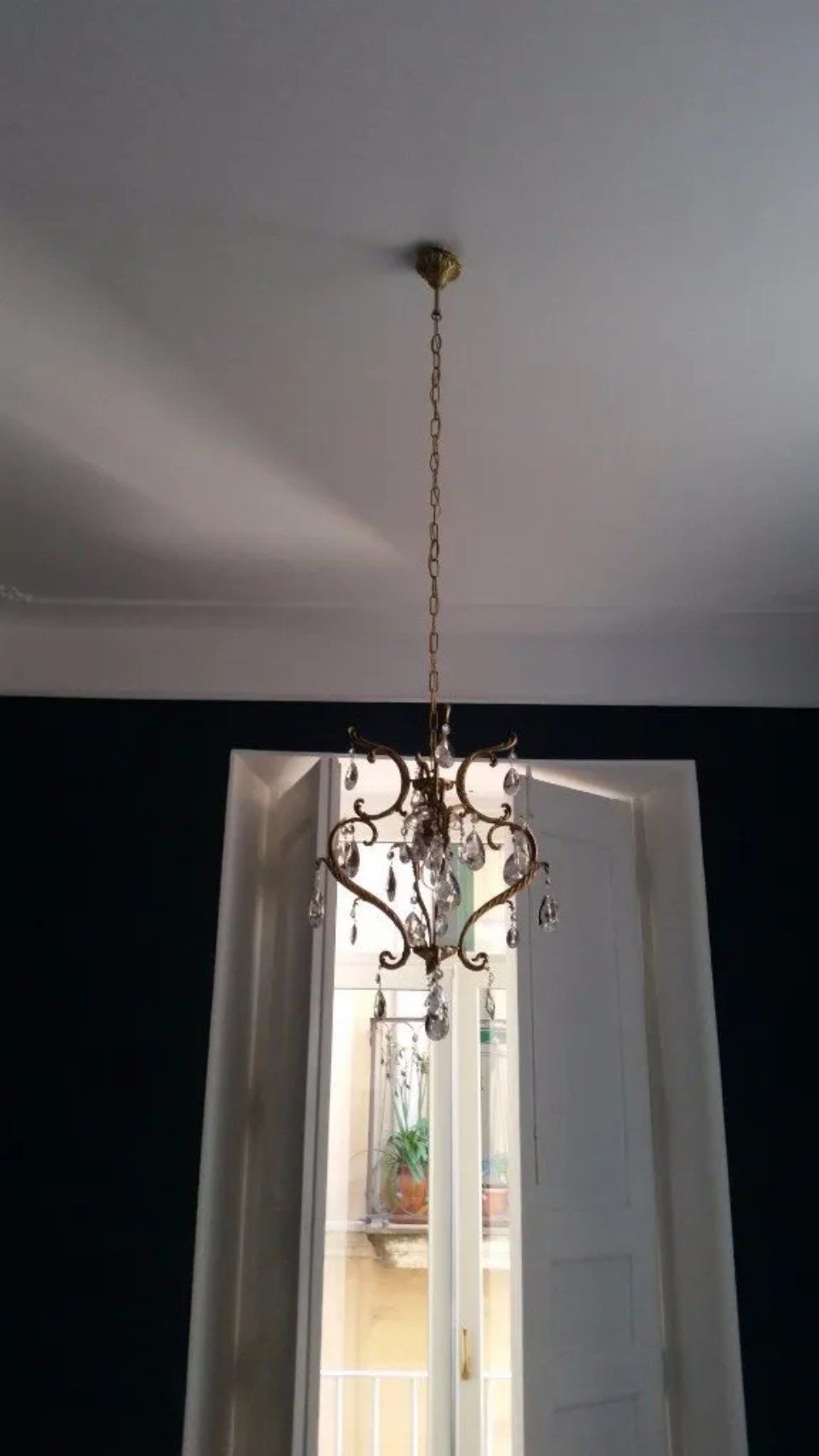 Arredo legno e ottone per Bed & Breakfast