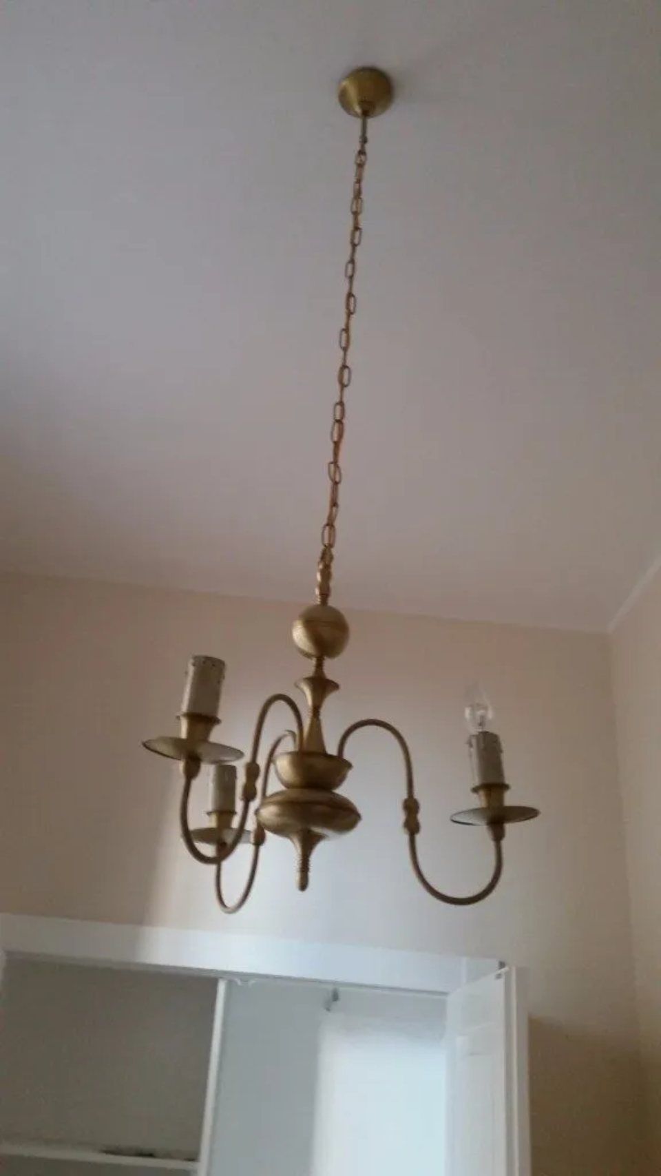 Arredo legno e ottone per Bed & Breakfast