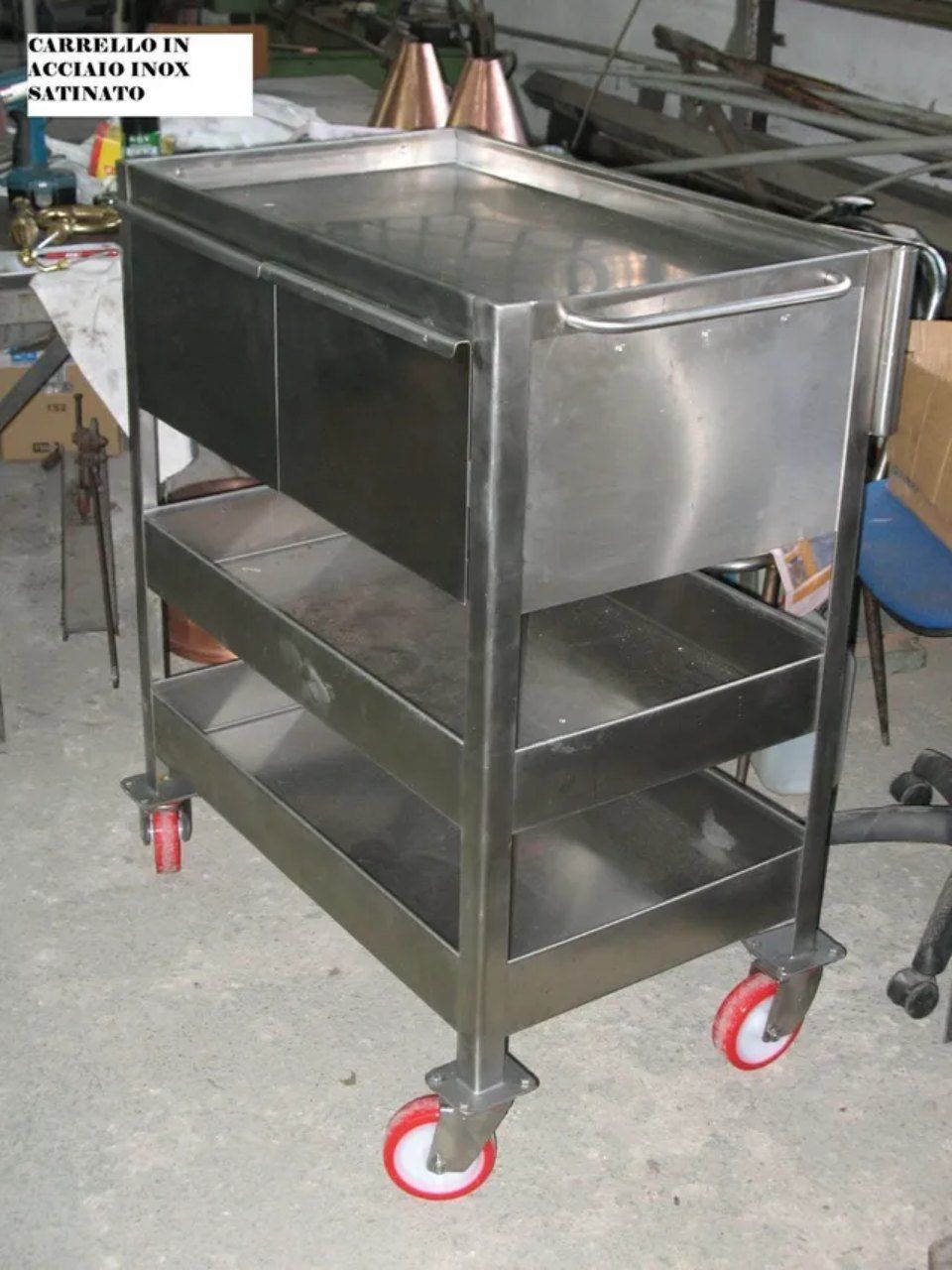 Carrello con cassettoni inox sat