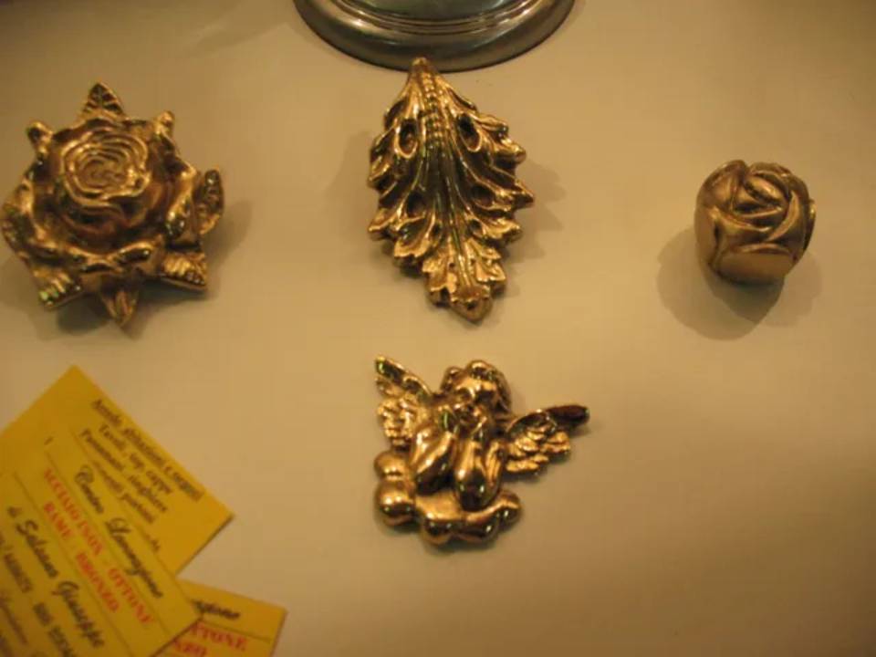 Oggetti fusione ottone