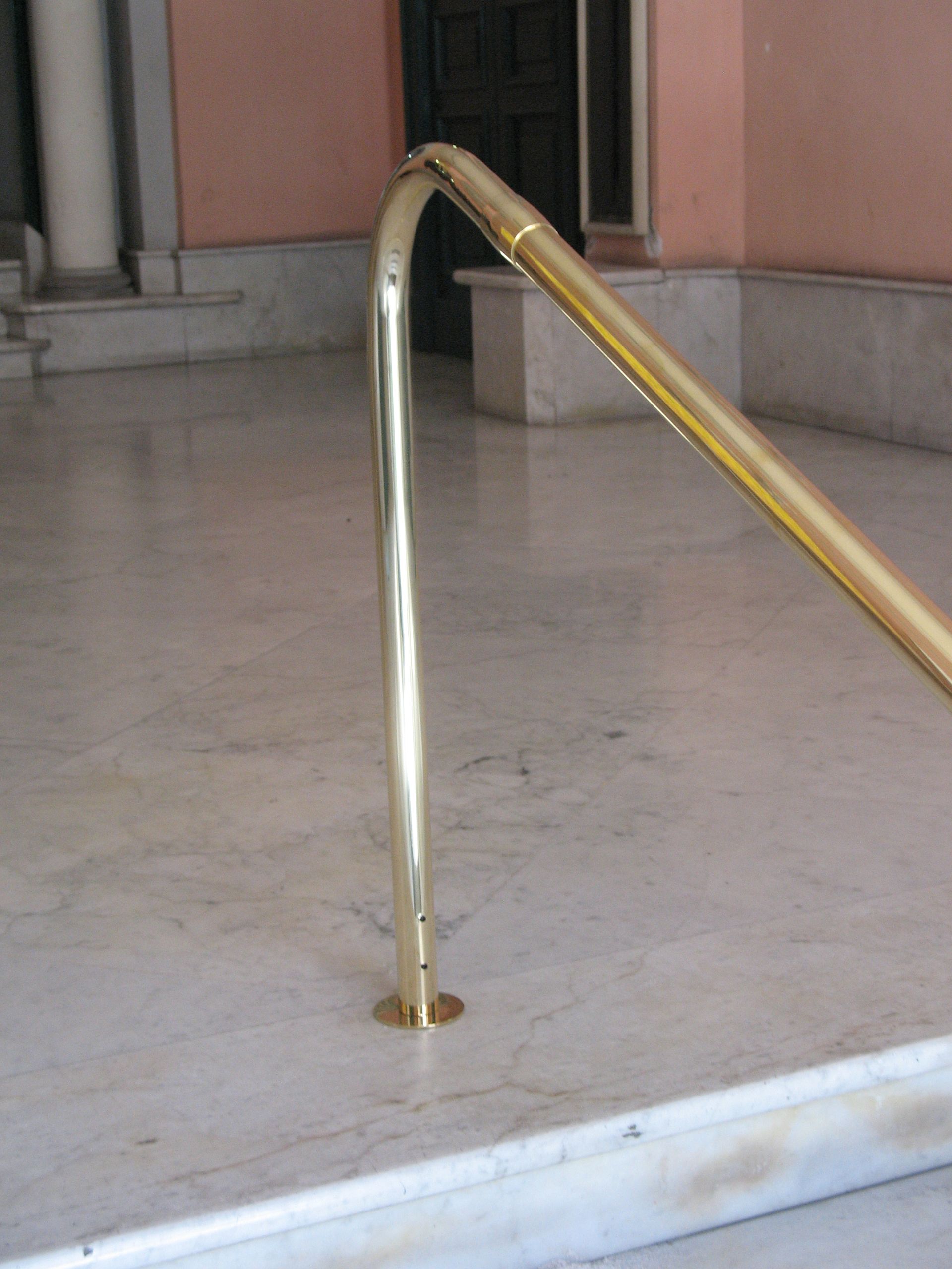 Passamano in ottone lucido