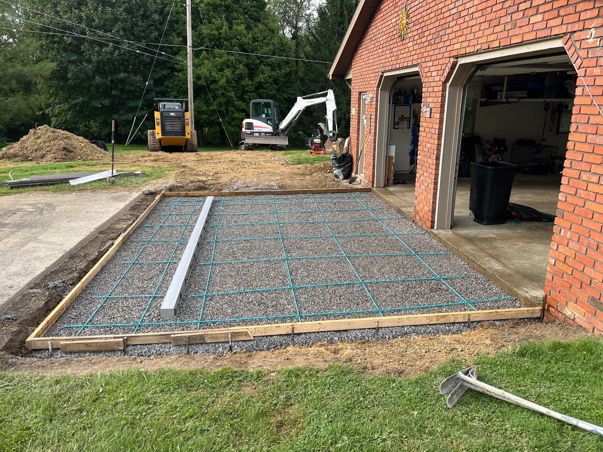 limestone, trench drain, fiberglass rod