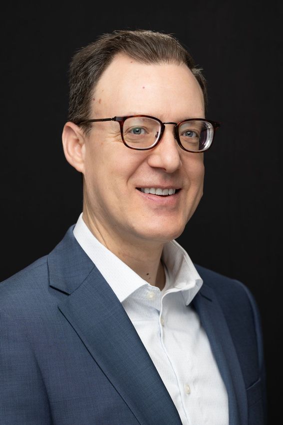 Portrait of Dan Weerts