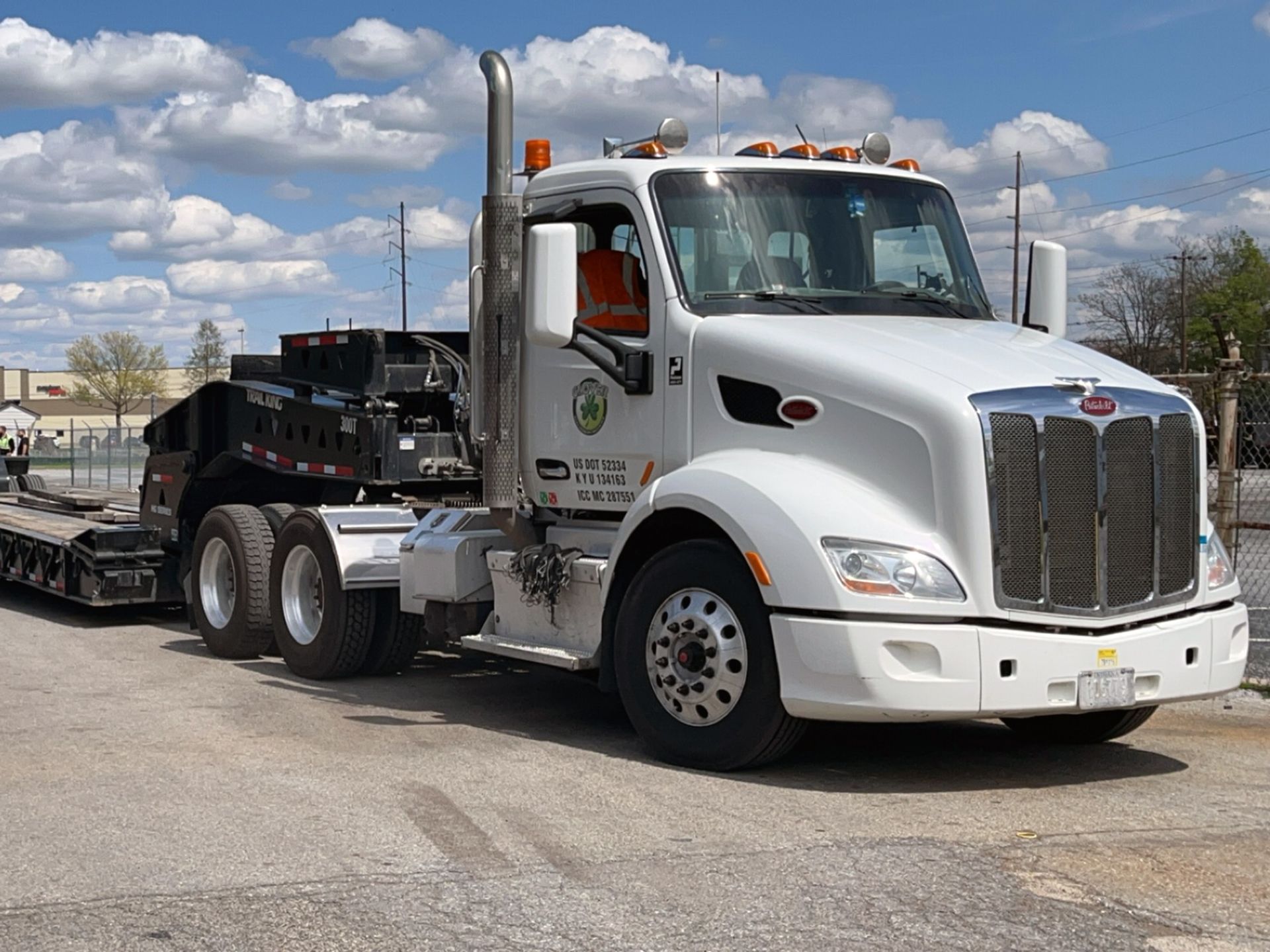 Specialized Transport, Specialized Hauling